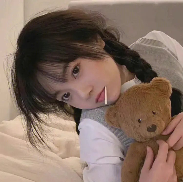 殿下，太子妃又带崽跑路了